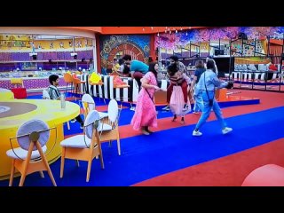 bigg boss telugu contestant playing funny lifting game  joy    bigg boss telugu unseen   bigg boss masti ( 480 x 854 ) mp4